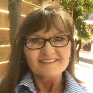 Meet your Posher, Sharon